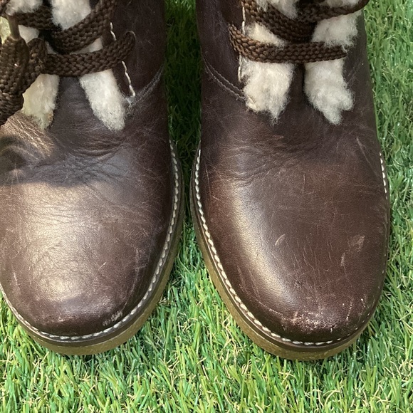 Boots - Picture 2 of 5